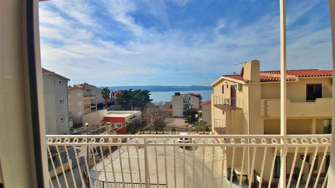 Apartments Mandalinic أوميس المظهر الخارجي الصورة