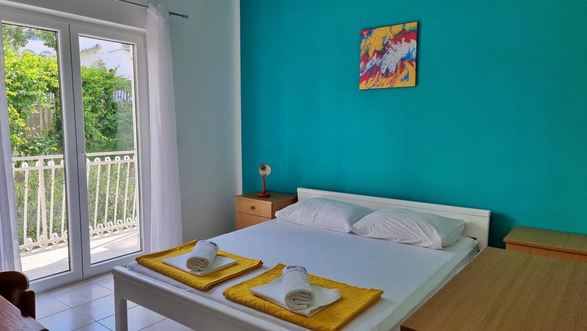 Apartments Mandalinic أوميس المظهر الخارجي الصورة